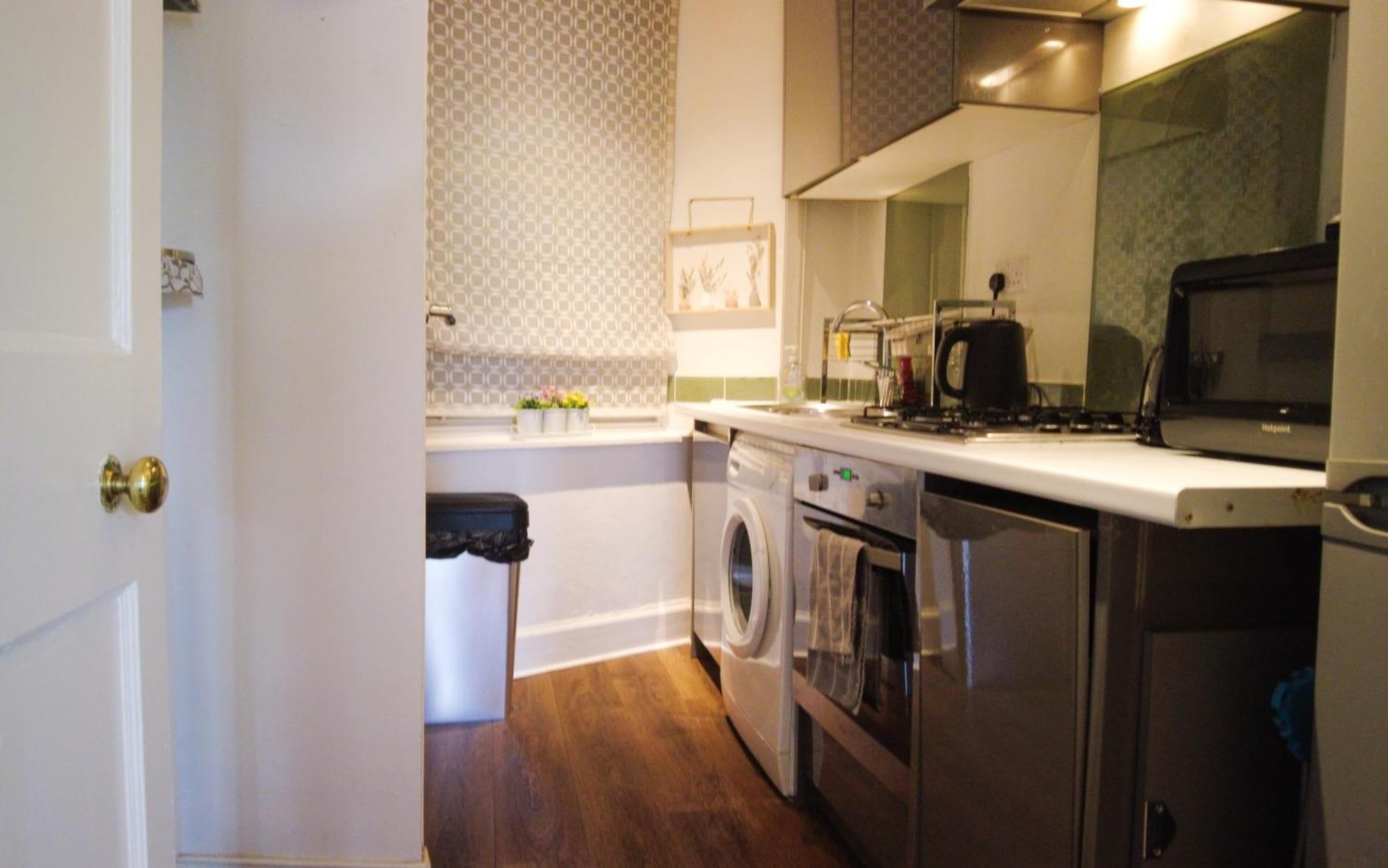 1 Bedrooms Flat In Central Edinburgh Haymarket, Heart Of Edinburgh Flat Sleeps 4 , Exteriör bild